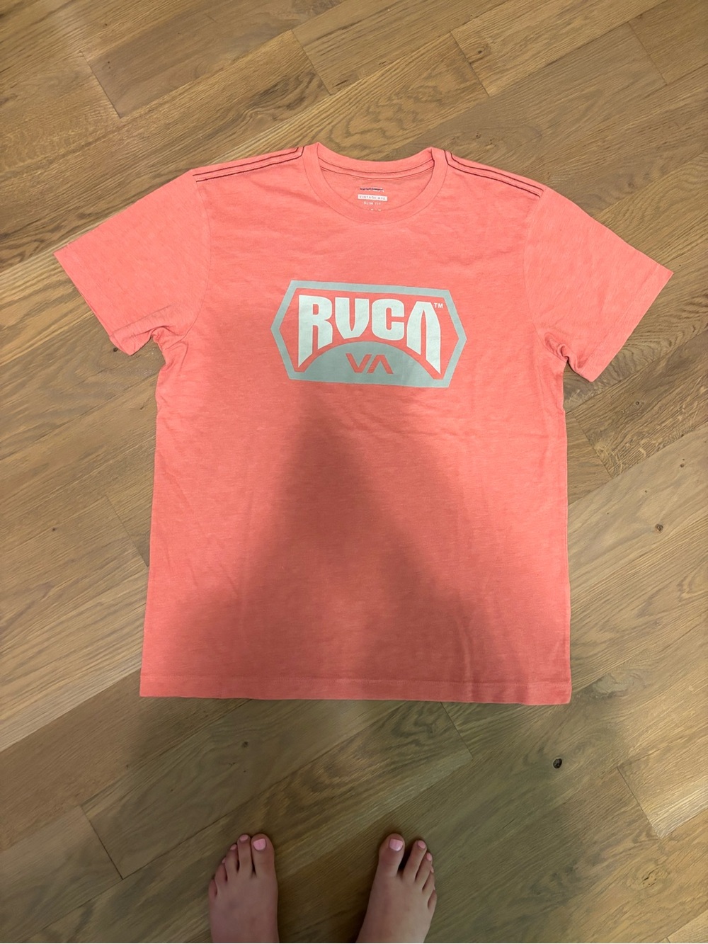 RVCA Coral Logo Tee size medium NWOT